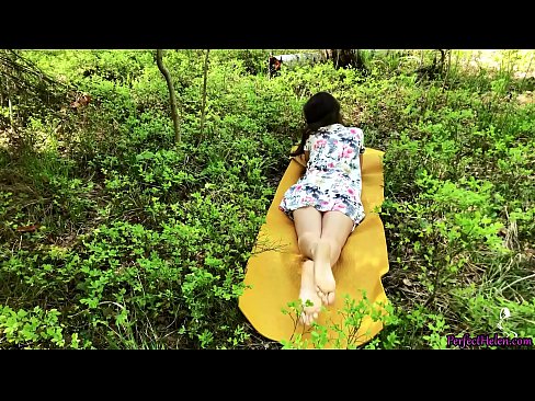 ❤️ په ټینډر کې اجنبی زما بلی مشت زنی کوي او په ځنګل کې په جوش سره ټوکې کوي ❌️❤